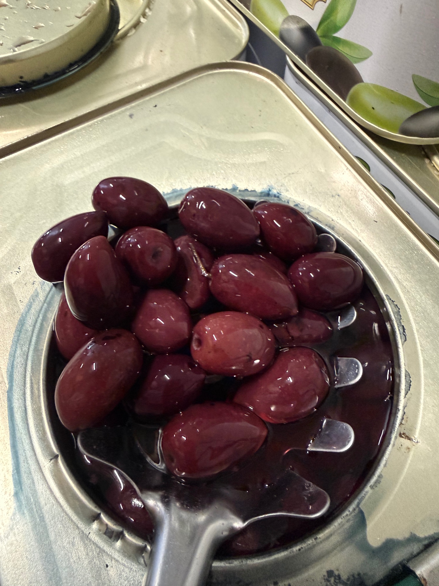 Oliwki Kalamata Extra Jumbo z pestką w naturalnej zalewie
